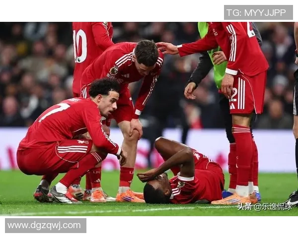 中超激战热刺与利物浦鏖战成平局乌龙球瞬间点燃全场激情