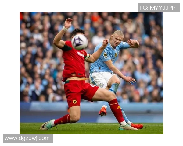 意甲焦点战曼联与曼城战平0比0帽子戏法瞬间成全场热议焦点