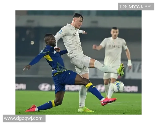 意甲惊现冷门那不勒斯以1-0小胜里昂全场沸腾解析比赛精彩瞬间