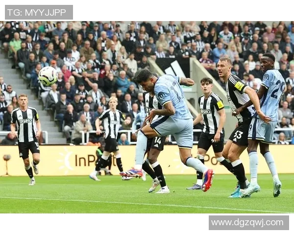 西甲激战巴萨逆转热刺红牌事件引发全场热议战术分析尽显精彩